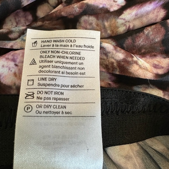 Vince multicolor, pleated cropped pants, size large - Picture 10 of 14